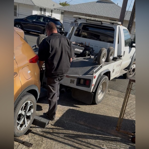 Huge Discounts Closet Wide! Bundle & Save On Shipping. Strong Offers Accepted. - Picture 17 of 17